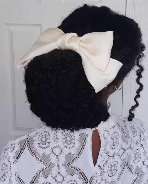 Elegant Black Women, Dorothy Dandridge, Type 4 Hair, Pelo Afro, Bow Hairstyle, Braid Out, 4c Hairstyles, Different Hairstyles, Dream Hair