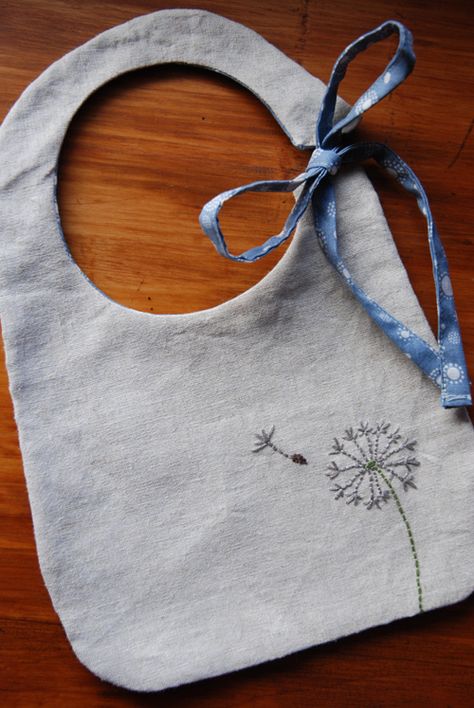 Dandelion Embroidery, Couture Bb, Baby Bibs Patterns, Bib Pattern, Baby Sewing Projects, Baby Embroidery, Baby Projects, 자수 디자인, Crewel Embroidery