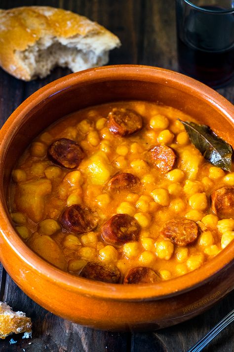 Potaje de Garbanzos con Chorizo - Javi Recetas Pasta Saludable, Chorizo Recipes, Healthy Lunch Meal Prep, Lentil Soup Recipes, Lunch Meal Prep, Easy Soups, Easy Soup Recipes, Good Healthy Recipes, Dinner Time