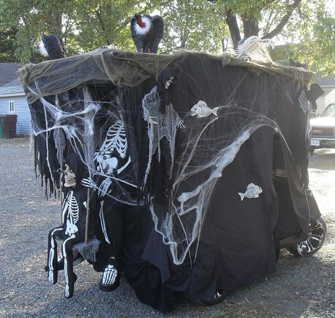 Halloween Golfcart Ideas, Halloween Golf Cart Decorations Ideas, Decorated Golf Cart Ideas Halloween, Halloween Golf Cart Parade, Halloween Golf Cart, Decorated Golf Cart Ideas, Halloween Decorated Golf Carts, Halloween Golf Cart Decorations, Halloween Golf Cart Ideas