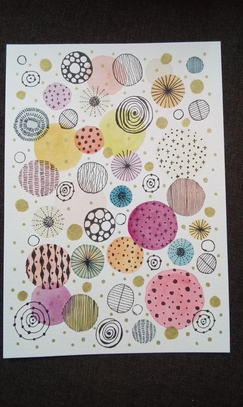 Random watercolours and doodles idea #flowers #doodles #idea #arts #round Collage Doodle Art, Doodles In Circles, Circle Art Ideas, Zentangle Watercolor, Flowers Doodles, Circle Doodles, Journaling 101, Circles Art, Zen Tangles