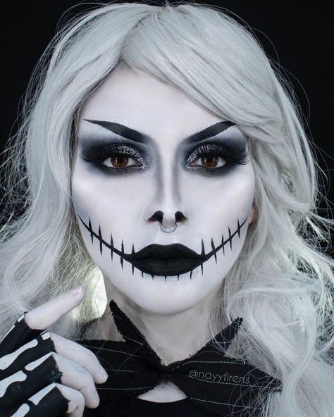 Jack Skellington Costume, Monster Makeup, Creepy Halloween Makeup, Cool Halloween Makeup, Amazing Halloween Makeup, Halloween Makeup Scary, Halloween Makeup Inspiration, Celebrity Halloween Costumes, Halloween Makeup Tutorial