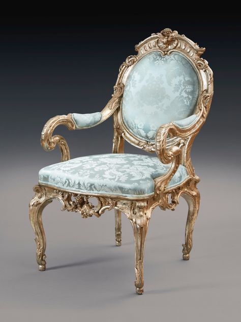 Rococo Interior Design, Rococo Aesthetic, Rococo Interior, Rococo Furniture, Baroque Furniture, Milan Furniture, French Rococo, Antique Chairs, Rococo Style