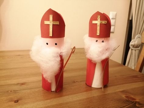 St Nicolas Craft For Kids, St Nicholas Crafts For Kids, St Nicholas Day Crafts For Kids, Saint Nicholas Crafts For Kids, Kids Forts, St Nicholas Day, Christmas Sewing Projects, Preschool Christmas Crafts, Wood Peg Dolls