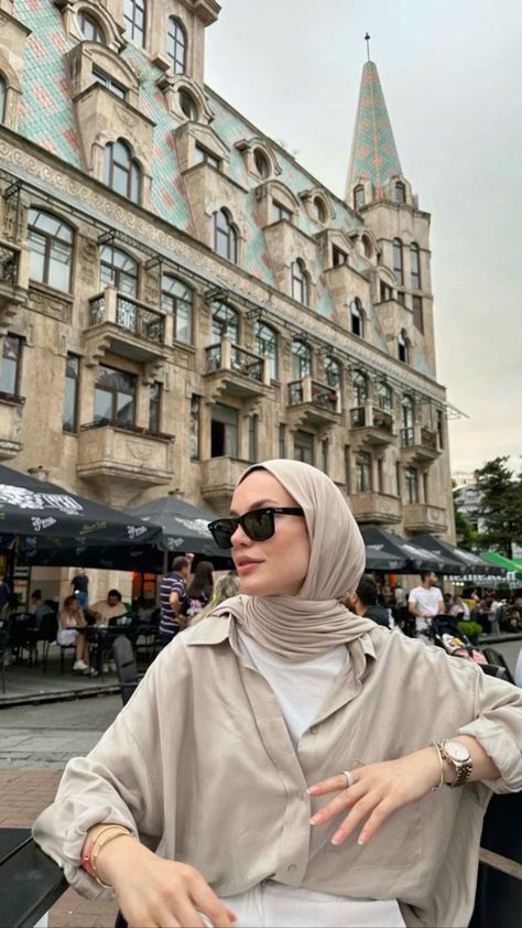 Hijabi Style Summer, Summer Hijabi Outfits, Casual Muslim Outfits, Modesty Islam, Modest Summer Outfits Muslim, Stylish Outfits Casual, Hijab Fashion Summer, Estilo Hijab, Hijabi Outfit