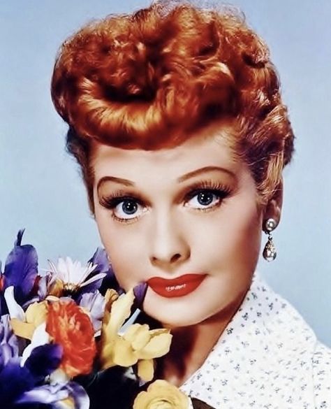 Lucille Ball Costume, 50s Makeup, I Love Lucy Show, Lucille Ball Desi Arnaz, Ball Makeup, Lucy And Ricky, Loretta Young, Desi Arnaz, Ball Birthday