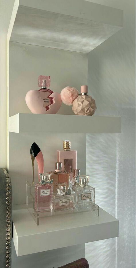 Room Wishlist, Kunstjournal Inspiration, Perfume Organization, Girly Room, Room Makeover Bedroom, Room Makeover Inspiration, Room Inspiration Bedroom, Room Ideas Bedroom, Beauty Room