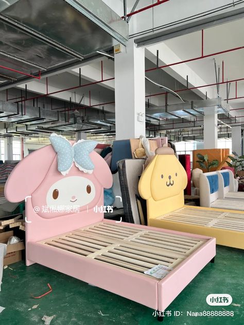 Kawaii Room Furniture, Kuromi Furniture, Sanrio Room Ideas, Sanrio Furniture, Sanrio Bed, Room Ideas Cute, Rooms Cute, Sanrio Bedroom, Sanrio Room