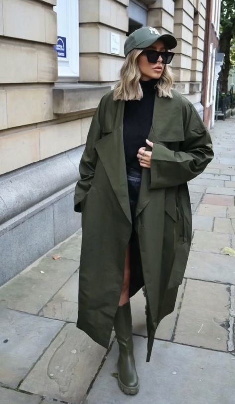 Army Green Trench Coat, Coat With Scarf, Winter Swag, Linen Style Fashion, Ny Outfits, Thick Jacket, Pink Clothes, Green Trench Coat, Stylish Winter Outfits