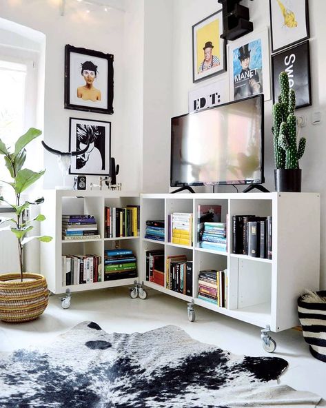 Ikea's modular "Kallax" shelving units are famous for their flexibility. From using the largest sets as room dividers or bookcases to repurposing the Ikea Deco, Ikea Kallax Shelf, Kallax Shelving Unit, Ikea Kallax Hack, Ikea Wall, Kallax Shelf, Ikea Hack Ideas, Ikea Kallax, Diy Ikea