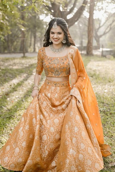 Engagement Sister Dress, Lahanga Models, Lehenga For Engagement The Bride, Non Bridal Lehenga Outfit, Engagement Dress Kerala, Simple Engagement Looks For Indian Bride, Half Saree Bridal, Kerala Engagement Lehenga, Lehenga Designs For Engagement