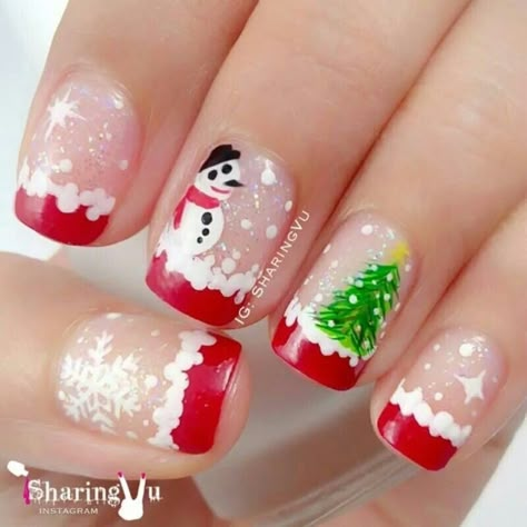 Holiday\winter nails Xmas Nail Art, Festive Nail Art, Holiday Nail Designs, Cute Christmas Nails, Christmas Gel Nails, Christmas Nail Art Designs, Holiday Nail Art, Christmas Nails Acrylic, Winter Nail Art