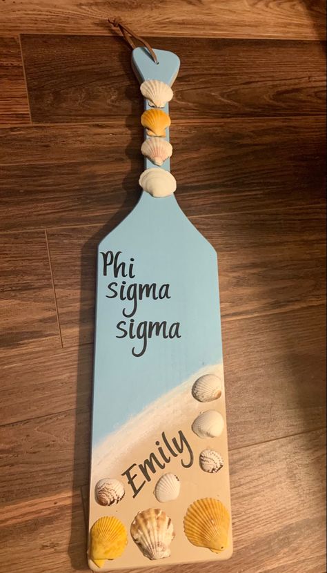 Beach Sorority Paddles, Aoii Paddle, Paddle Sorority Big, Sorority Paintings, Paddle Sorority, Big Little Paddles, Paddle Ideas, Sorority Paddles, Phi Sigma Sigma