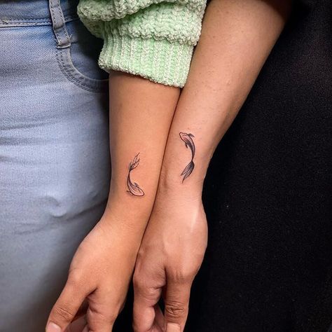 v Matching Koi Tattoos, Koi Matching Tattoo, Fine Line Couple Tattoo, Koi Fish Tattoo Matching, Koi Fish Matching Tattoo, Matching Fish Tattoos, Couple Matching Tattoos Relationships, Tattoo Matching Couples, Matching Koi Fish Tattoo