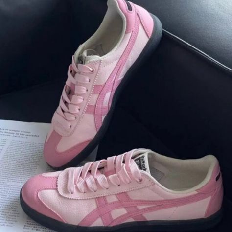 Onitsuka Tiger casual shoes pink women's casual shoes Onitsuka Tiger Women Outfit, 3d Cats, Onitsuka Tiger Women, Tiger Shoes, Women's Casual Shoes, Shoe Wishlist, Box Shoes, Sneakers Athletic, Shoes Pink