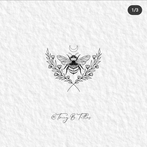 Tattoos Simplistic, Small Bee Tattoo, Honey Bee Tattoo, Dragon Tattoo Ideas, Simple Arm Tattoos, Tattoos Simple, Insect Tattoo, Cute Tiny Tattoos, Greek Tattoos