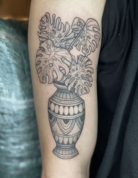 Plant Pot Tattoo, Serena Core, Vase Tattoo, Cover Up Tattoos For Women, Verse Tattoos, Plant Tattoo, Gorgeous Tattoos, Greek Tattoos, Tattoo Portfolio