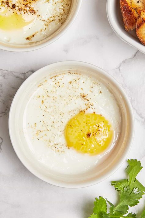 Fried Eggs in Microwave Egg In Microwave, Cook Egg In Microwave, Eggs In Microwave, Eggs In The Microwave, Microwave Scrambled Eggs, Dairy Free Low Carb, Microwave Eggs, Snack Smoothie, Over Easy Eggs