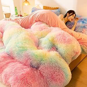 Fur Comforter, Fluffy Duvet, Bed Quilts, Childrens Quilts, Warm Bed, Winter Blankets, Winter Quilts, Quilted Bedspreads, Fluffy Blankets