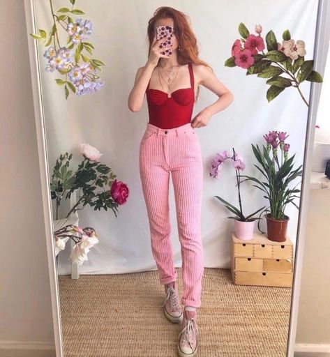 Pink Pants, Moda Vintage, Mode Inspo, Mode Inspiration, Monokini, Retro Outfits, Outfits Casuales, Ootd Fashion, Aesthetic Fashion