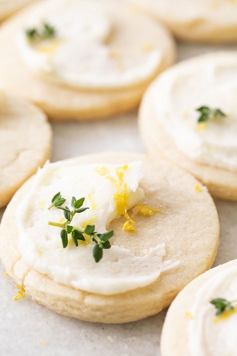 Lemon Thyme Cookies, Thyme Shortbread, Lemon Shortbread Cookies, Lemon Bars Recipe, Lemon Frosting, Best Cookies Ever, Cookies Sugar, Lemon Buttercream, Lemon Thyme