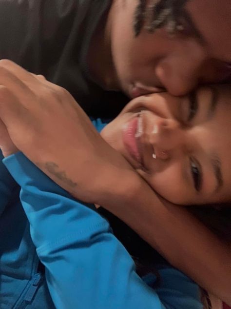 Girlfriend And Boyfriend Goals, Mood With Bae, Couple Goals Teenagers Pictures, Black Love Couples, Couple Goals Teenagers, Couples Vibe, Black Couples Goals, Cute Relationship Photos, Cute Couples Photos