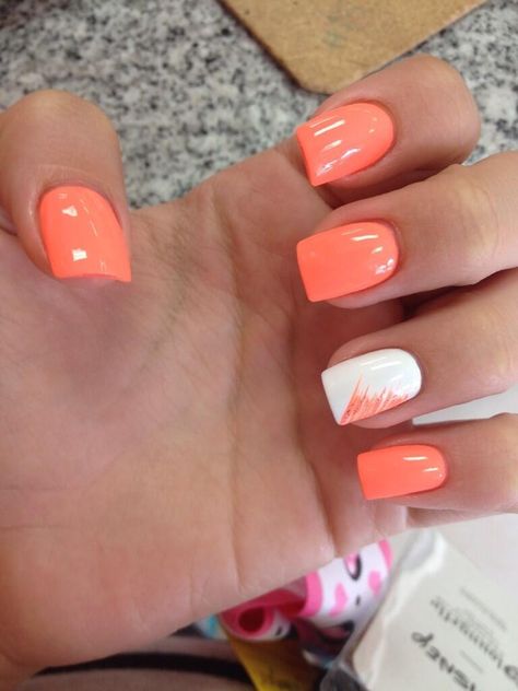 Uñas Color Coral, Orange Nail Design, White Nail Ideas, Coral Nails With Design, Beachy Nails, Orange Nail Designs, Nail Polish Kit, Peach Nails, Coral Nails