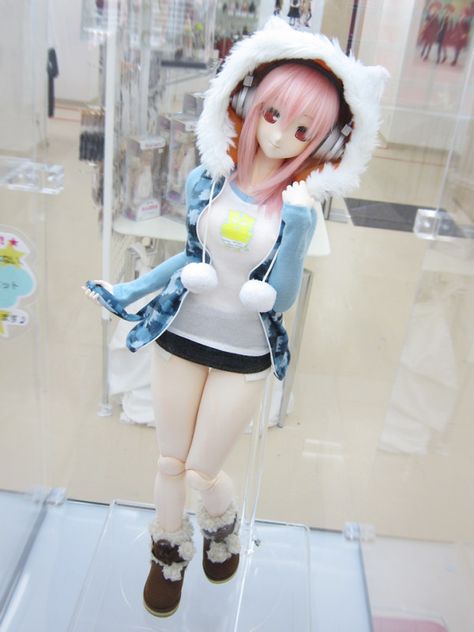 Sonico Cosplay, Super Sonico, Super Sonic, Pretty Dolls, Anime Figures, Sonic, Parka, Harajuku, Dolls