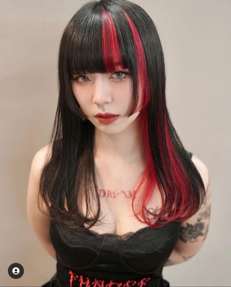 Black Hair With Red Highlights, Hime Cut, Skunk Hair, Dyed Tips, Korean Hair Color, Red Hair Inspo, Peekaboo Hair, Black Hair Dye, Goth Hair