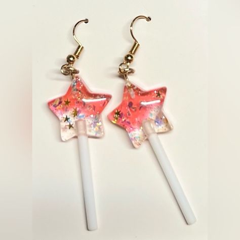 Fun Pink Sparkle Star Lollipop Earrings Plastic Charm. 18k Gold Plated Fish Hook Quick Shipping. Same Day / Next Day! Star Lollipops, Lollipop Earrings, Rainbow Lollipops, Spider Earrings, Butterfly Wing Earrings, Cactus Earrings, Art Earrings, Pink Sparkle, Long Drop Earrings