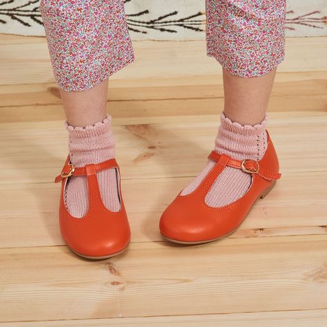 Celia Muńoz on Instagram: “Add a stunning dose of mood-boosting colour to your little one’s palette with our orange Girl T-Bars. Paired with the Dusty Pink Openwork…” Instagram Add, T Bar Shoes, Orange Shoes, Colour Combinations, Fashion Kids, Vintage Colors, Dusty Pink, Mary Janes, Color Combinations