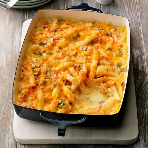 French Fry Casserole Recipes, French Fry Casserole, Fry Bake, Restaurant Appetizers, Frozen French Fries, Frozen Potatoes, Baked Potato Casserole, Potatoe Casserole Recipes, Supper Ideas