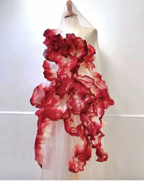 Advanced Higher Art, Bloom Fashion, Pleated Organza, Corset Fashion Outfits, A Level Textiles, Body Adornment, Fashion Design Portfolio, Fashion Design Drawings, Organza Fabric