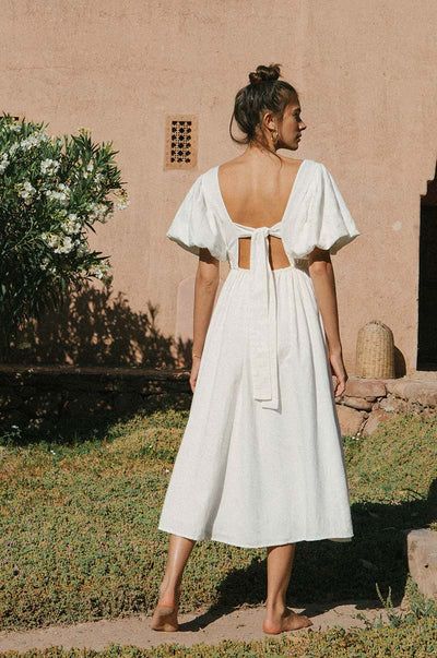 Midi Dress Blush, Backless One Piece Dress, White Summer Dress With Sleeves, Viscose Summer Dress, Flowy Cream Dress, Backless Cotton Dress, Wedding Dresses Linen, Linen Dresses Summer Chic Midi, Size Adjustable Dress