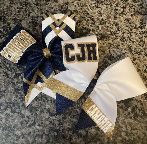 Cheer Bows Ideas, Cheer Bow Ideas, White Cheer Bows, Senior Bows, Sparkly Cheer Bows, Cheer Accessories, Comp Cheer, Softball Hair Bows, Bow Business