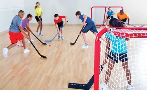 Floor hockey is a great addition to physical education classes! Check out 5 floor hockey games that focus on fundamental skills. Invasion Games Physical Education, Invasion Games, Floor Hockey, Pe Games Elementary, Adapted Pe, Gym Games For Kids, Hockey Drills, Elementary Physical Education, Elementary Pe