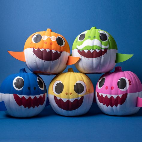 Painted Baby Shark Pumpkin Decorations Book Themed Pumpkins For Kids, Pumpkin Painting Ideas Kids, Baby Shark Pumpkin, Shark Pumpkin, Cute Painted Pumpkin Ideas, Pumpkin Creations, Pumpkins Preschool, Pumpkin Painting Party, Pumpkin Paintings