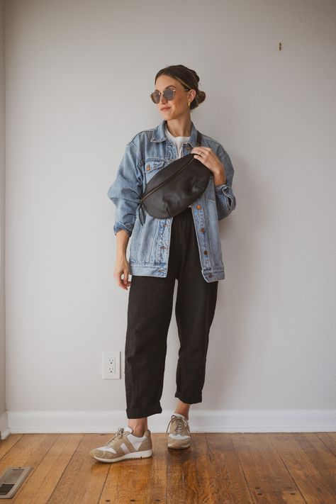 Six Outfits With Able's Mary Easy Pants - Stitch & Salt Dressing Up A Graphic Tshirt For Work, Loose Spring Outfits, Chico Pants Outfit, Healed Clog Outfit, Alohas Sandals Outfit, Spring Outfit Pants, Mom Athleisure Style Fall, Vintage Cool Outfits, Comfy Work Outfit Summer Casual