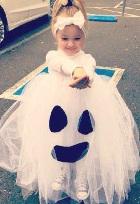 Easy Kids Costumes, Halloween Infantil, Ghost Halloween Costume, Baby Kostüm, Diy Costumes Kids, Ghost Costume, Diy Kostüm, Diy Toddler