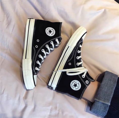 Converse 1970s, Anime Earrings, Cute Nike Shoes, Cute Nikes, Rick And Morty, Canvas Sneakers, Converse All Star, Chuck Taylor Sneakers, Converse Chuck