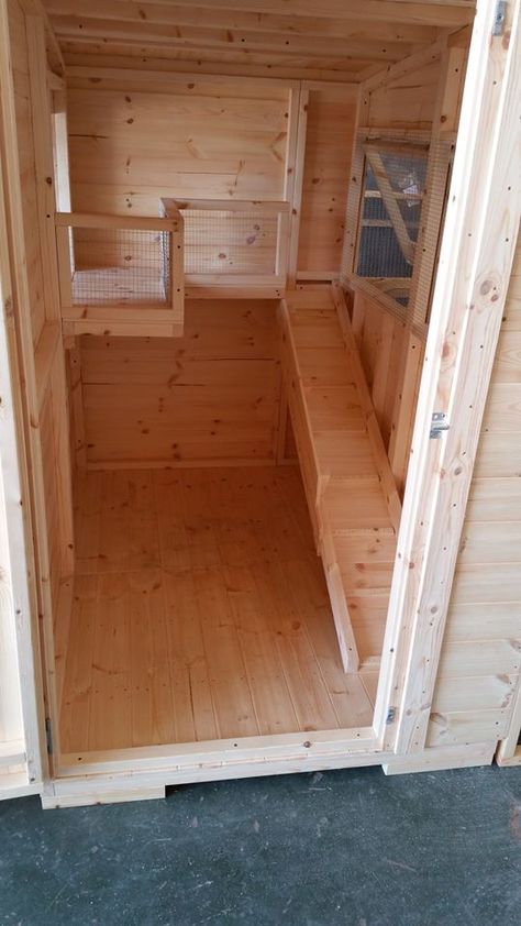 Rabbits Enclosure, Rabbit Shed Ideas, Bunny Sheds, Bunny Houses, Rabbit Shed, Bunny Things, Outdoor Rabbit, Outdoor Rabbit Hutch, Rabbit Enclosure