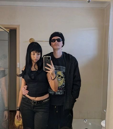 Jane Cosplay Breaking Bad, Hallowing Costumes Couples, Jane And Jesse Halloween Costume, Jane Margolis Halloween Costume, Jesse And Jane Breaking Bad Costume, Jessie And Jane Costume, Jane Breaking Bad Outfit Halloween, Jesse Pinkman And Jane Costume, Jane Breaking Bad Makeup