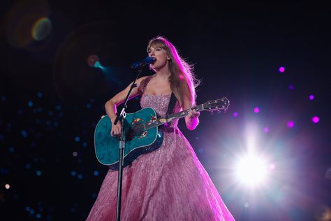 Taylor Swift in 4k on X: "https://t.co/seUcGubtII" / X Taylor Swift Ipad Wallpaper, Eras Tour Speak Now, Speak Now Era, Hair Metal Bands, Mosh Pit, Taylor Swift Speak Now, Swift Tour, Taylor Swift The Eras Tour, Speak Now