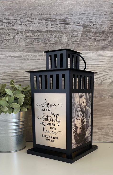 ⦁Our memorial lanterns come in 2 sizes and 2 colors. Lantern sizes are 11" and 17" (assembly required) and color options are black or white.  ⦁Each lantern comes with the quote shown in the photos unless requested otherwise ⦁All lanterns come with 3 layers, The top layer is a photo UV protective acrylic that fully protects the photos in your lantern. The middle layer is a photo printed on translucent paper with a UV printer for crisper, clearer photos. The Bottom layer is thick glass to protect Lantern Bouquet, Memory Lantern Christmas, Memorial Gift Diy, Memory Lanterns, In Memory Of Lantern, Memorial Christmas Lantern, Sayings For Memorial Lanterns, Loss Of Love, Photo Lantern