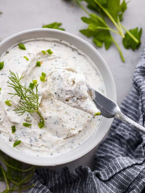 Herb Cream Cheese Recipe, Spread For Bagels, Garlic Herb Cream Cheese, Chicken Recipes With Cream Cheese, Recipes With Cream Cheese, Herb Cream Cheese, Herb Cheese, Garlic Cheese, Cream Cheese Dips