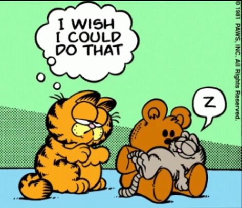 Garfield Aesthetic, Silly Garfield, Garfield Quotes, Fat Orange Cat, Garfield Pictures, Garfield Images, Garfield Christmas, Funny Orange, Garfield Cartoon