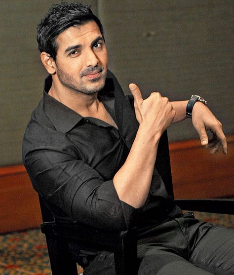 John Ibrahim, John Abraham Body, Mens Personality, Bollywood Icons, Indian Bodybuilder, Bollywood Men, Blessed Mother Statue, American Flag Tank Top, John Abraham