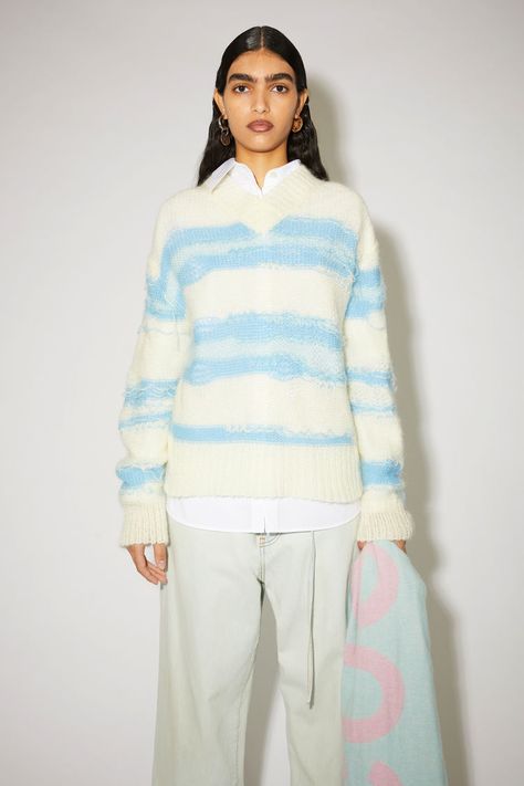 Acne Women, Striped Knitwear, Cold Weather Fashion, Loose Fit Jeans, Knitwear Fashion, Sweater White, Blue V, Knit Tops, Knit Fashion