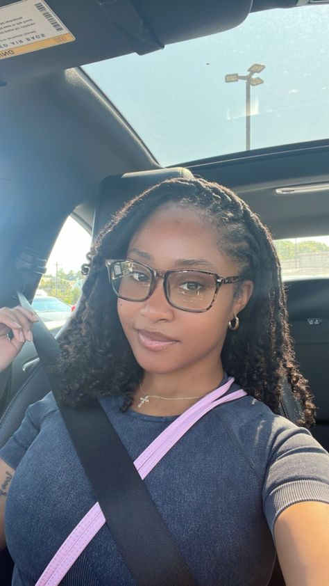 Locs And Glasses, Loc Styles Medium, Black Girls With Locs, Loc Hairstyles For Women, Locs Black Women, Big Box Braids Hairstyles, Short Locs Hairstyles, Dreads Styles, Cute Box Braids Hairstyles