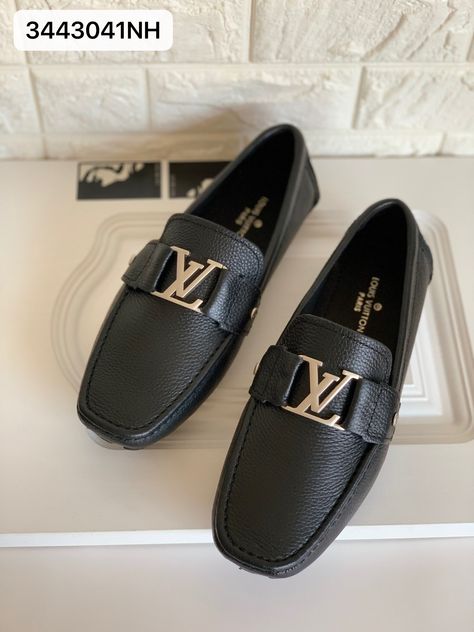 Lv Loafers Men, Lv Loafers, Luxury Loafers, Black Formal Shoes, Louis Vuitton Sneakers, Black Louis Vuitton, Louis Vuitton Sunglasses, Versace Shoes, Lv Shoes